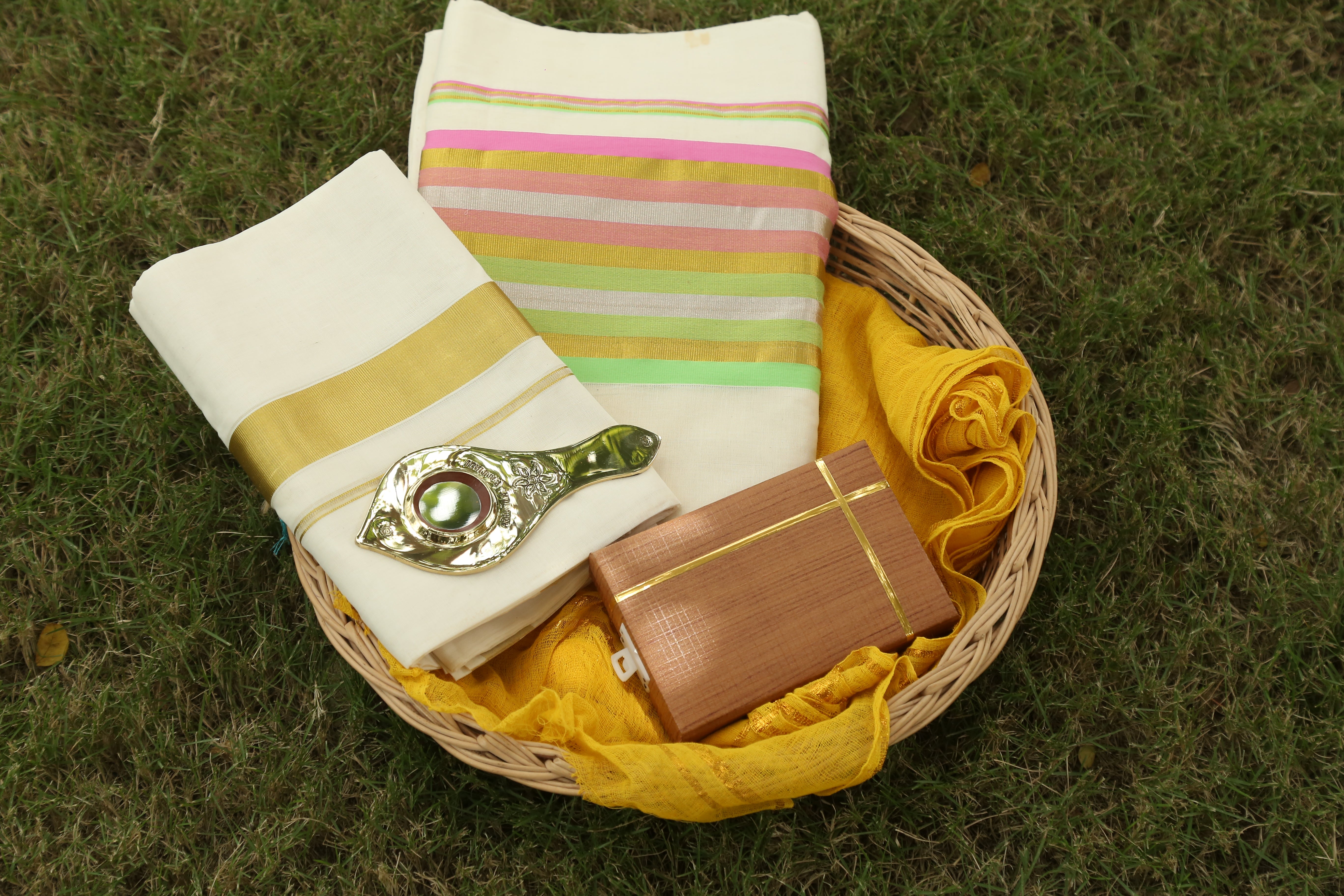 Onam hamper 10