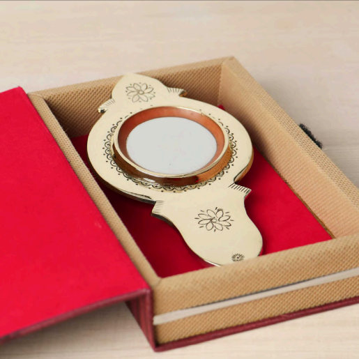 Aranmula Mirror | Aranmula Kannadi (16.2 cm) | GI Product| Handmade Authentic Kerala Traditional Gift