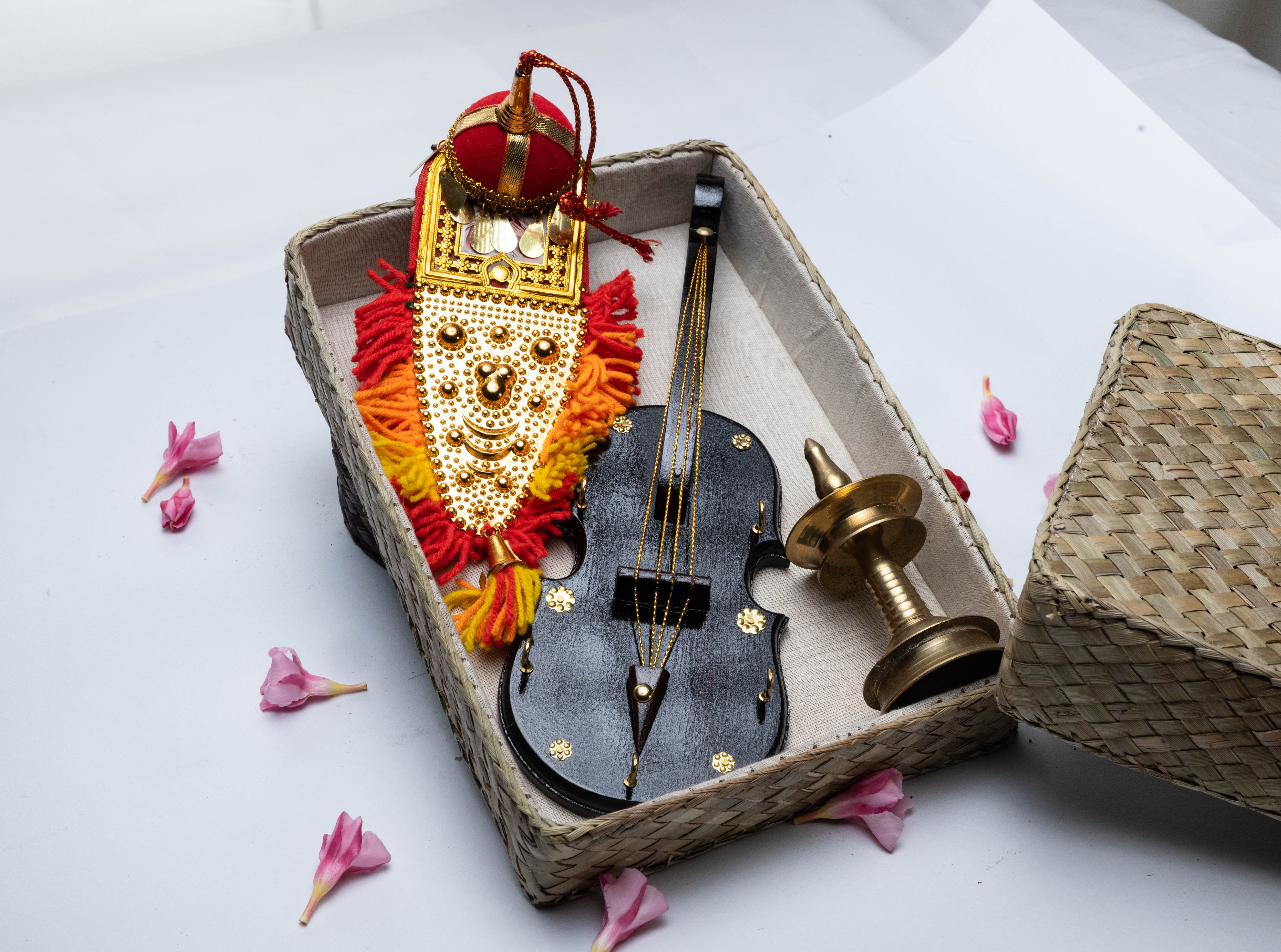 Traditional Gift Hamper | Version 3