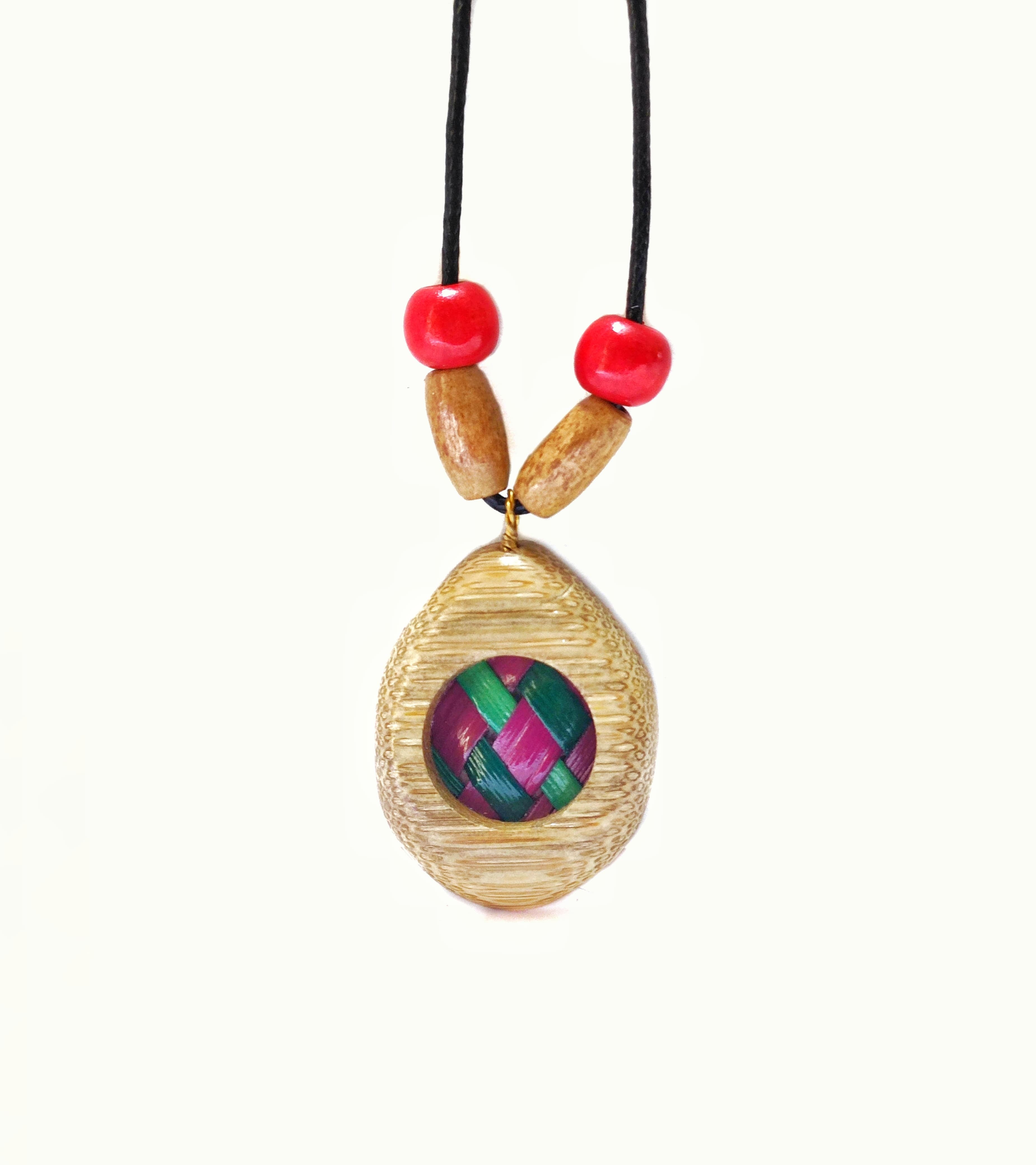 Bamboo Neckpiece | Version 6