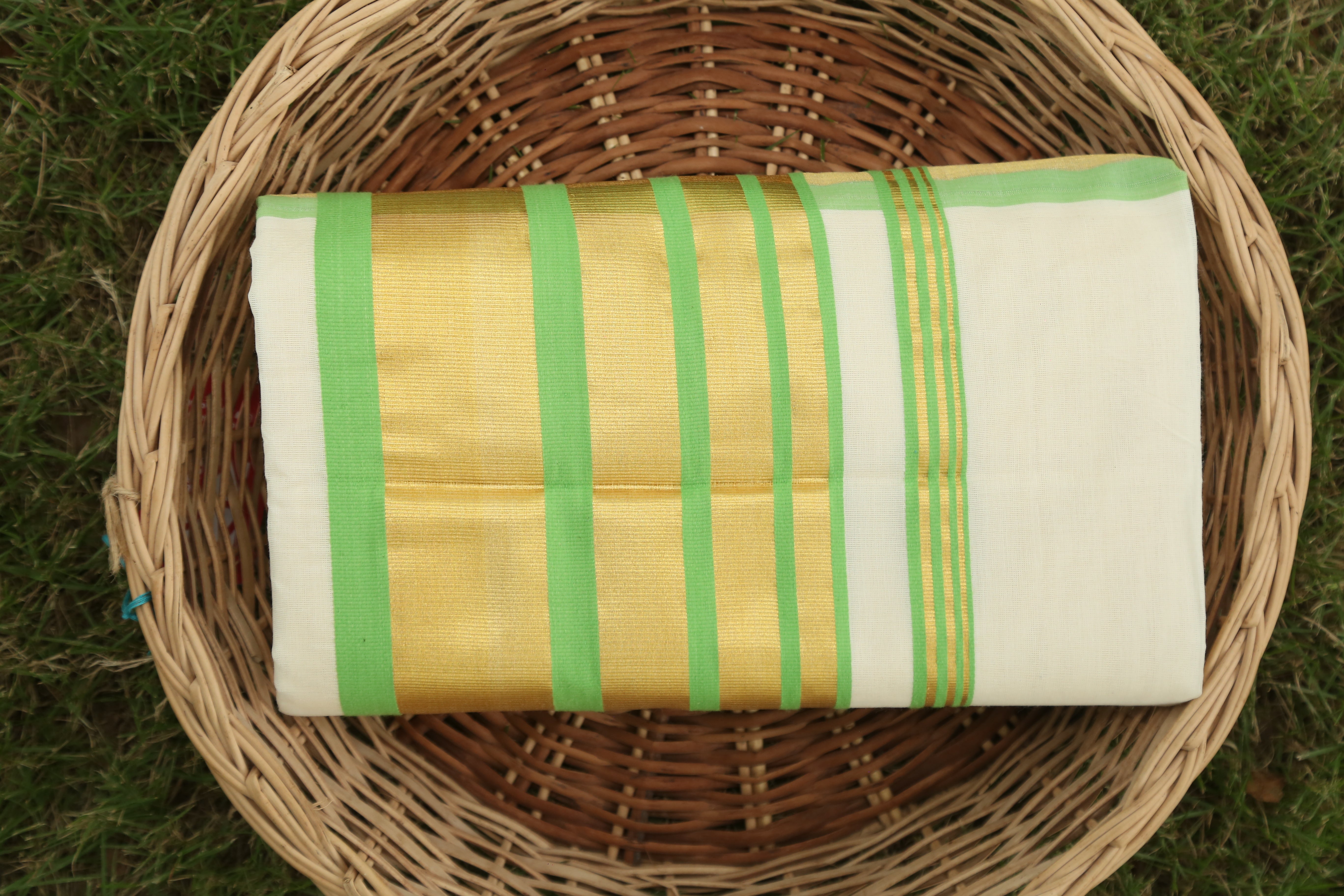 Kerala Kasavu Saree