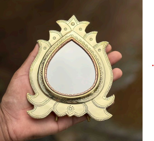 Aranmula Mirror with Backstand | Aranmula Kannadi (17.4 cm)| GI Product| Handmade Authentic Kerala Traditional Gift