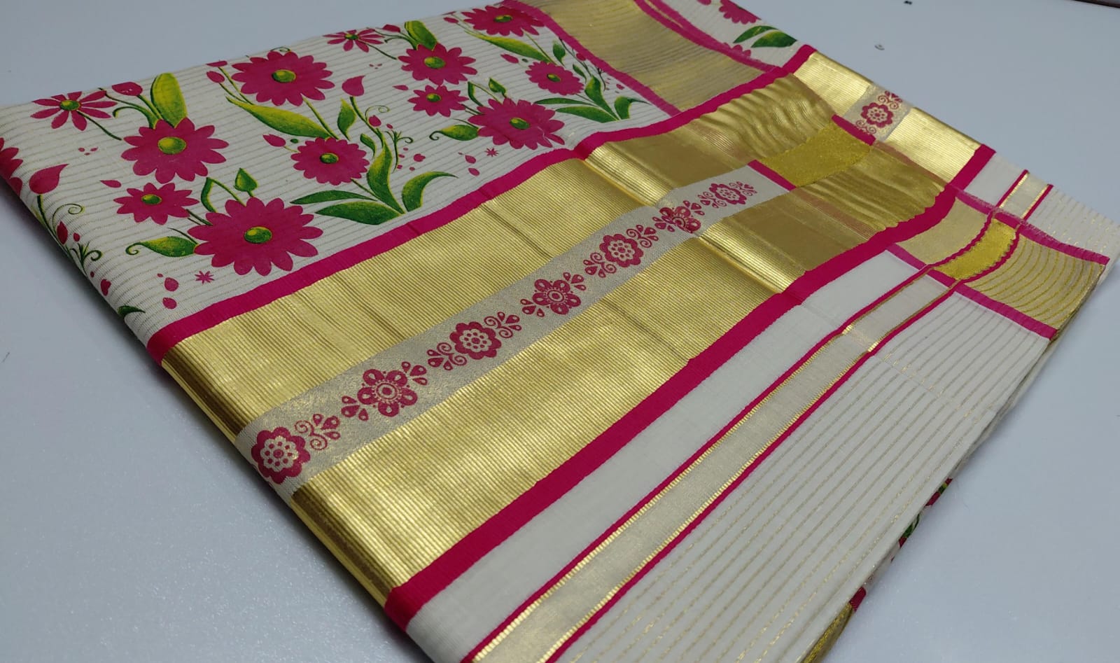 Balaramapuram 5 Inch Micro Stripes Kasavu Saree with Pink Floral Hand-Painted Design