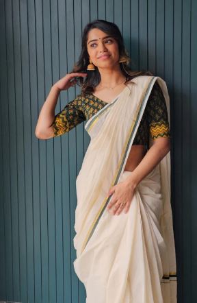 Off White Set Saree With Green Border