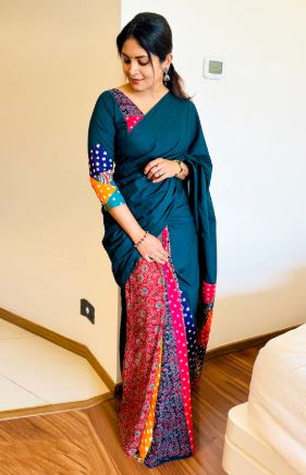 Peacock Green Mul Cotton & Bandhini Ajrakh Saree